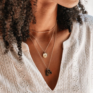 Round Bokstäv Halsband 18K Guldpläterad