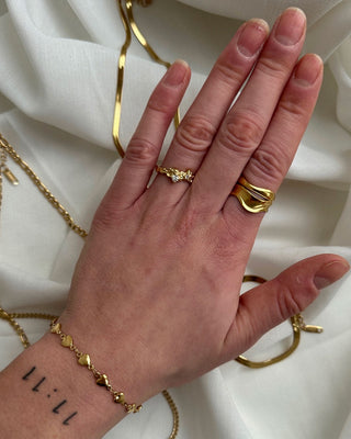 Elegant Aesthetic Ring 18K Guldpläterad