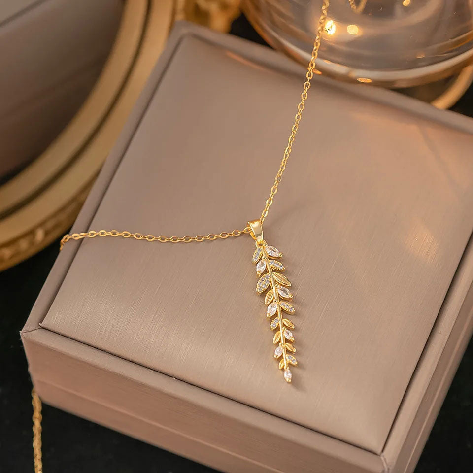 Zirconia Leaf Halsband 18K Guldpläterad